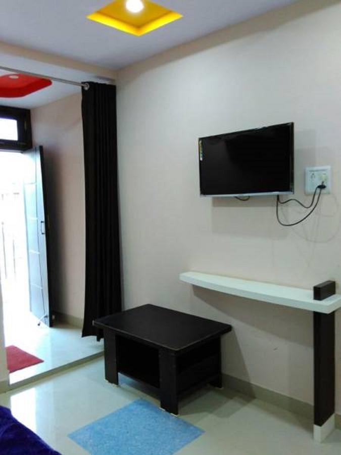 Datia Hotel Blue Star מראה חיצוני תמונה