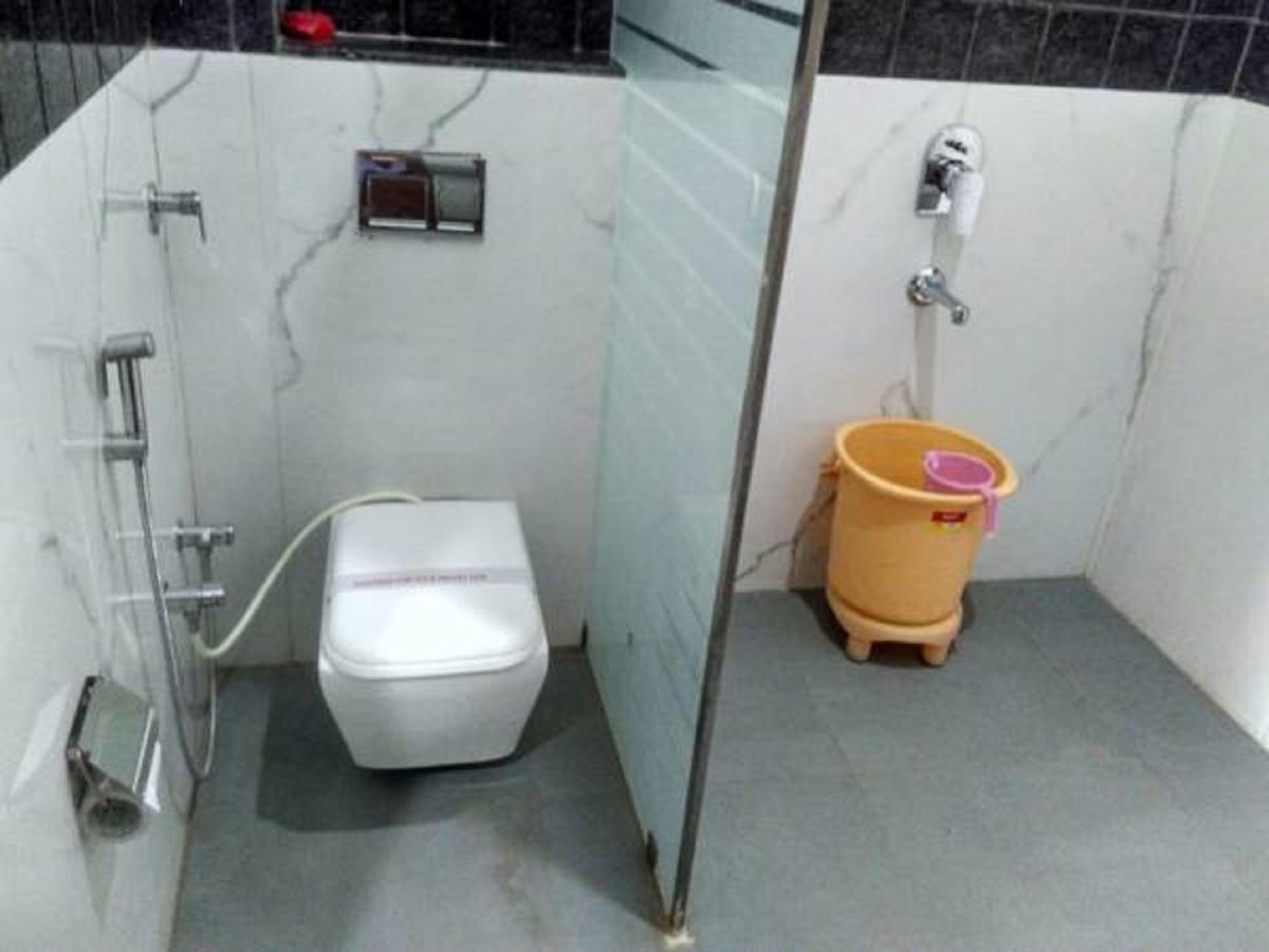 Datia Hotel Blue Star מראה חיצוני תמונה